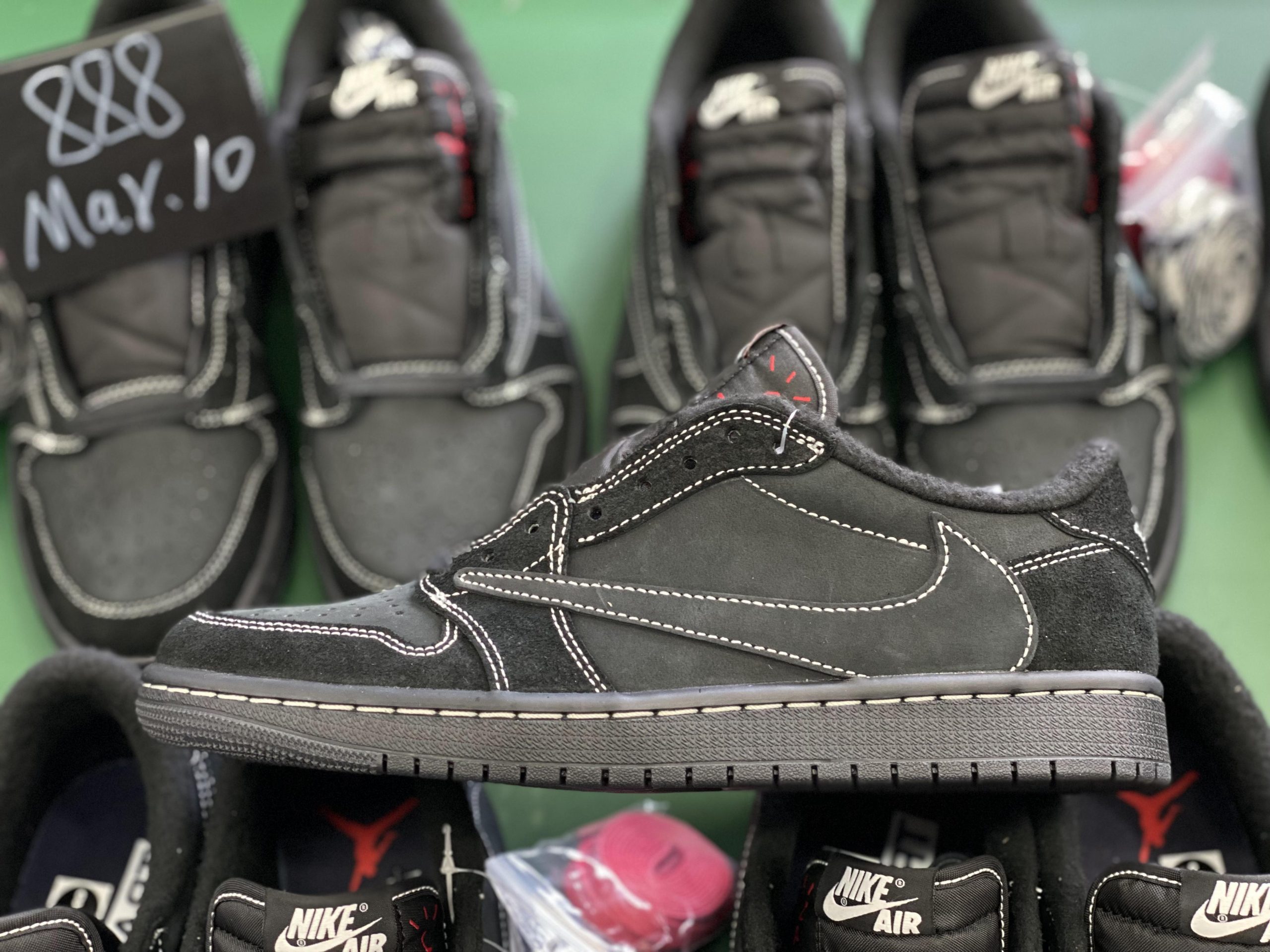 Jordan 1 Retro Low OG SP Travis Scott Black Phantom