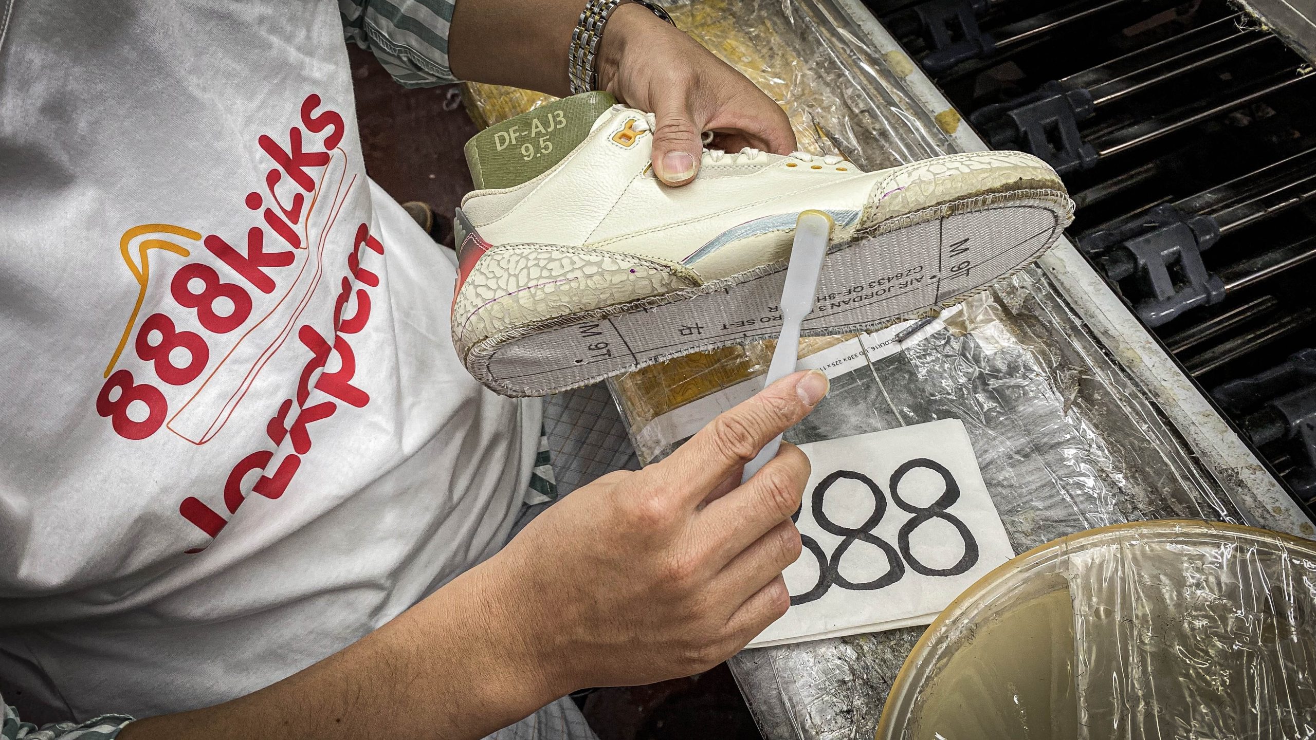 Jordan 3 Retro SP J Balvin