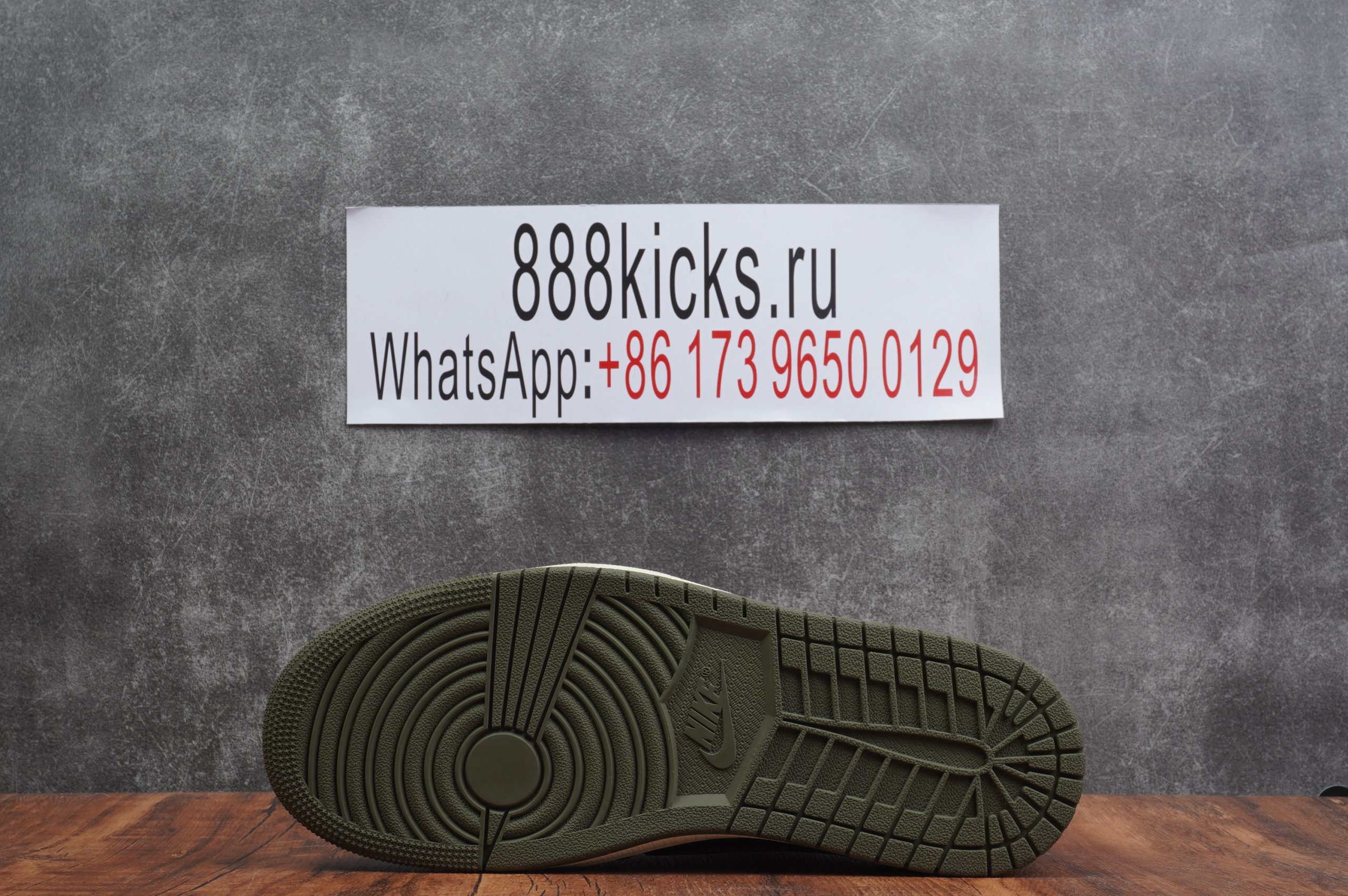Jordan 1 Retro Low OG SP Travis Scott Black Olive