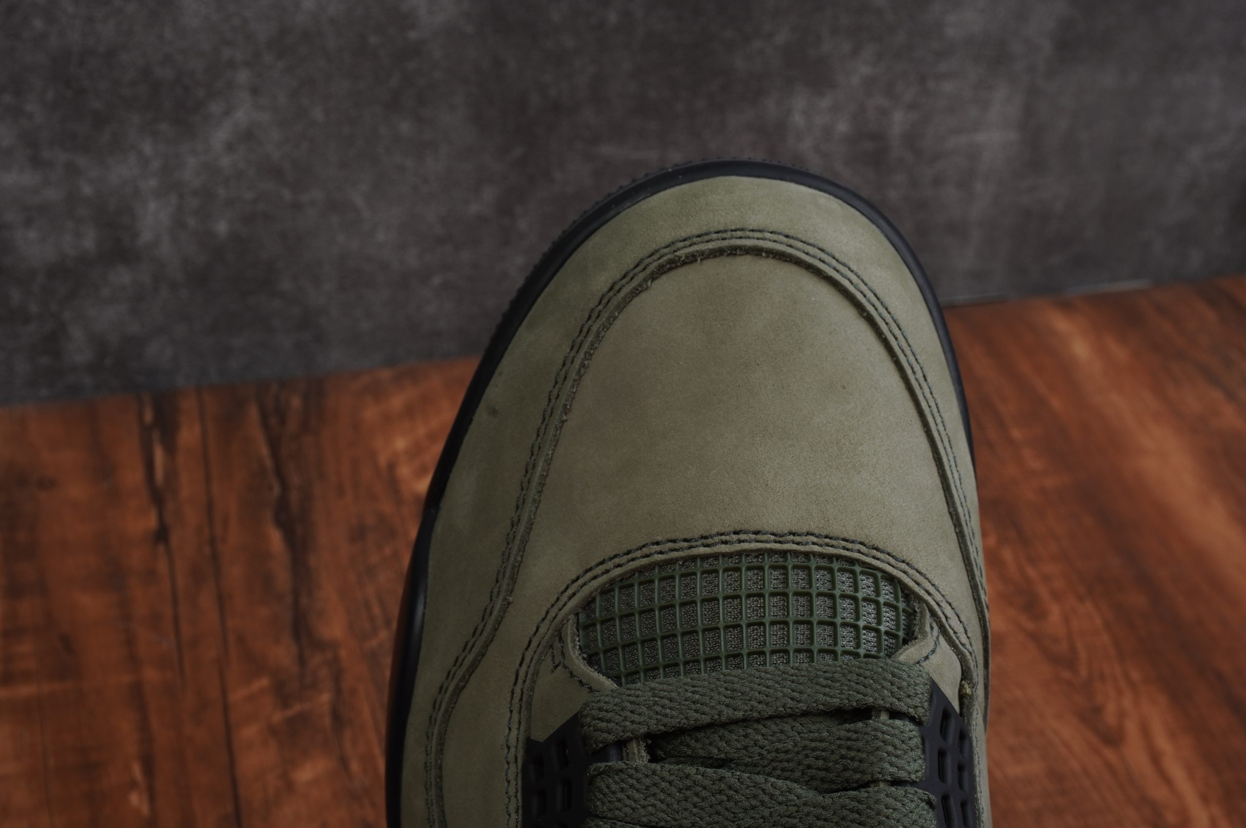 Jordan 4 Undefeated Travis Scott Olive