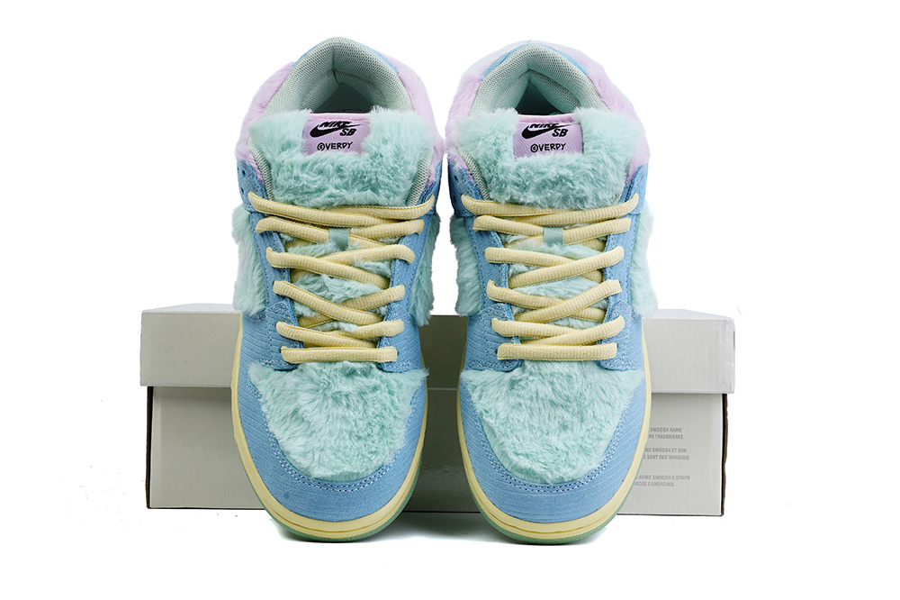 VERDY x Nike SB Dunk Low Visty